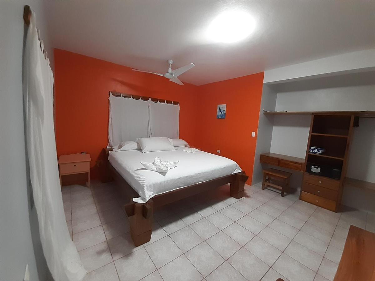 Rachel Land Apartment Caye Caulker Exterior photo