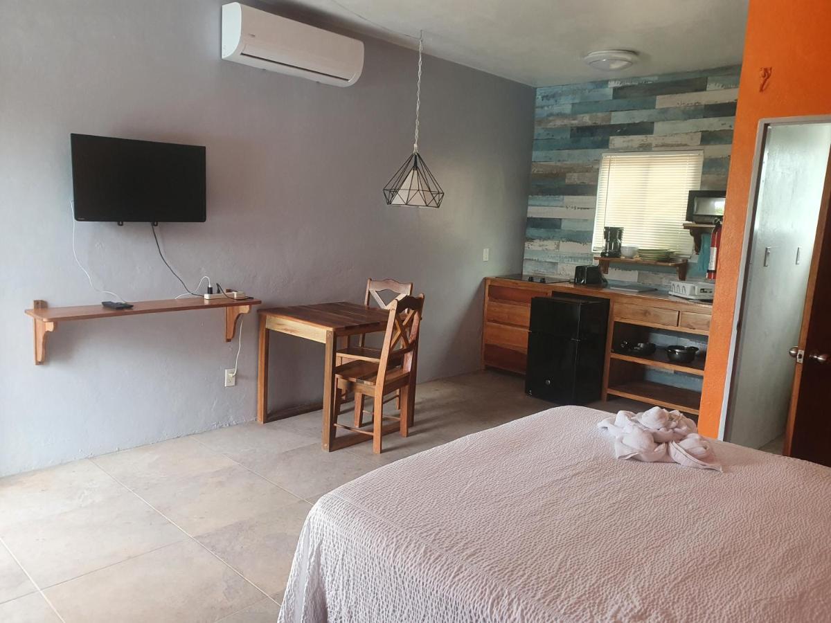 Rachel Land Apartment Caye Caulker Exterior photo