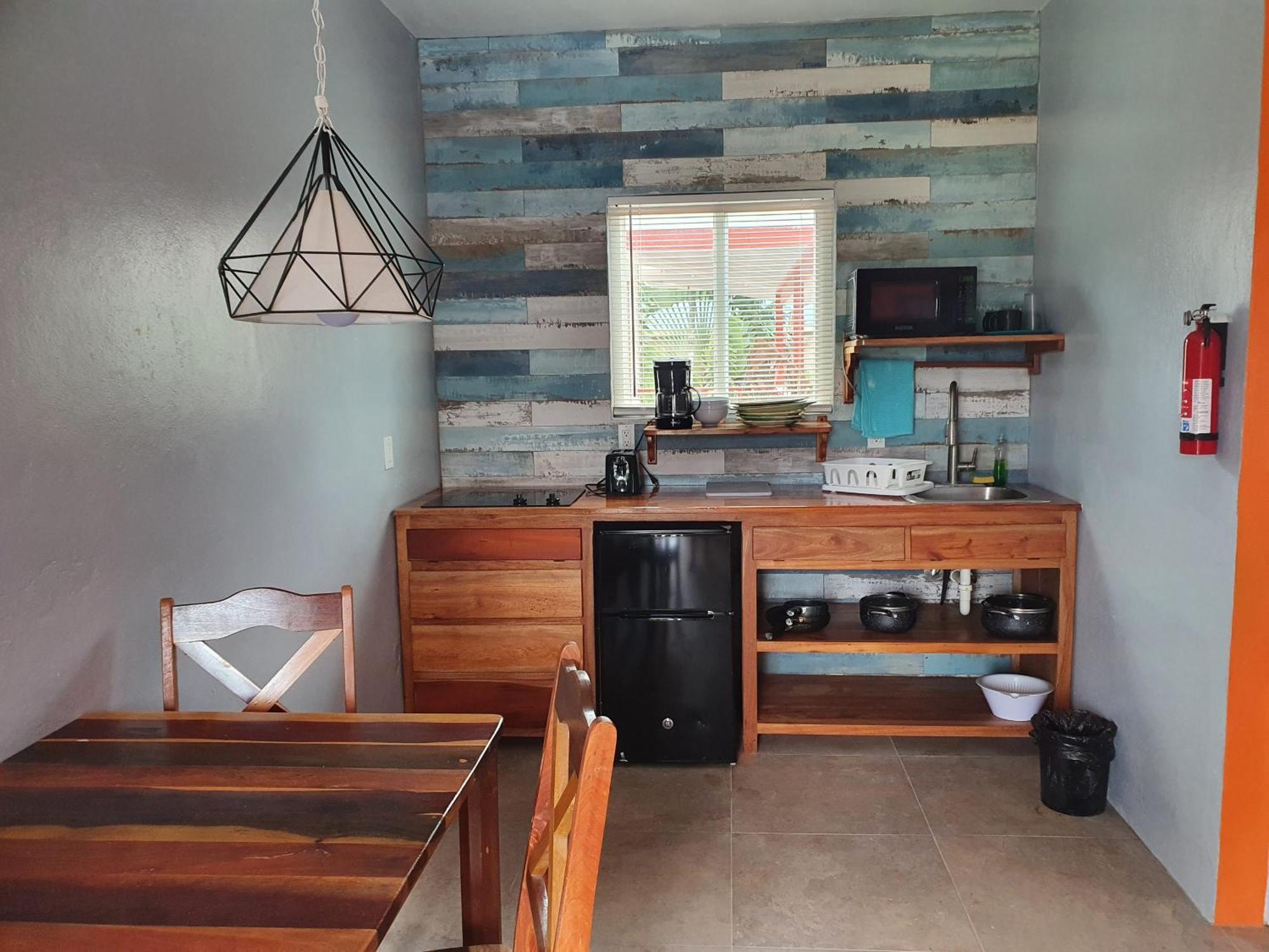Rachel Land Apartment Caye Caulker Exterior photo