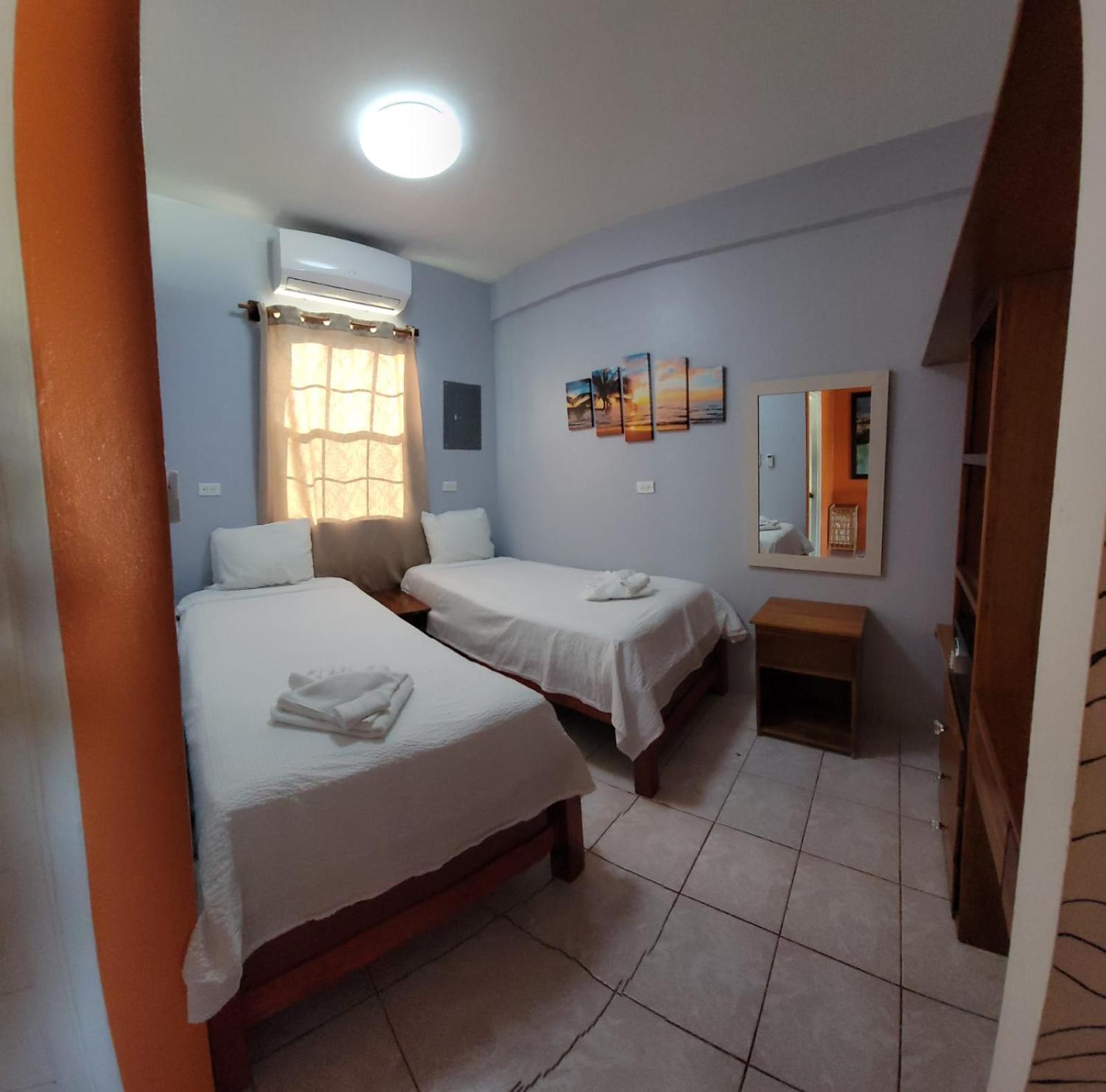 Rachel Land Apartment Caye Caulker Exterior photo